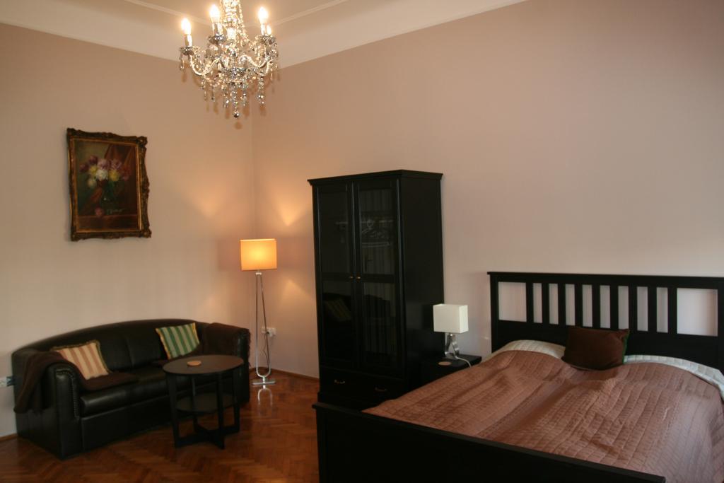 Diamonds Apartment With 2 Rooms Near Guzsdu Udvar Будапеща Екстериор снимка