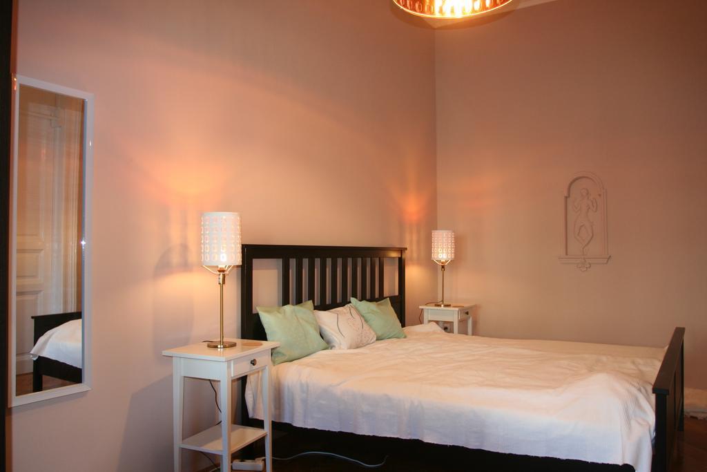 Diamonds Apartment With 2 Rooms Near Guzsdu Udvar Будапеща Екстериор снимка